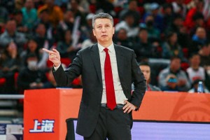 MK体育-篮球名宿郭士强：定居广东，送儿子去美国打球，和女儿一起享清福